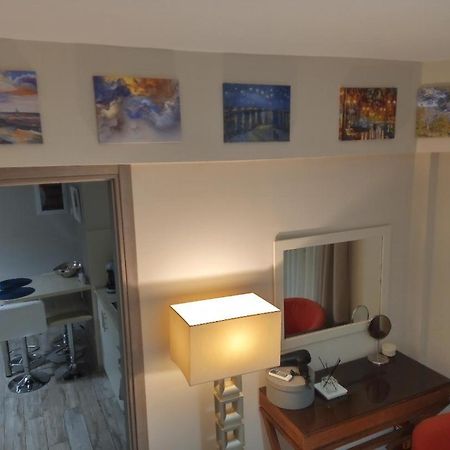 Waterfront Luxury Sea View Apartment Thessaloniki Exterior photo